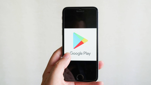 Ilustrasi Google Play Store. Foto: Shutterstock