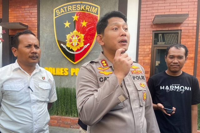 Kapolres Ponorogo, AKBP Catur Cahyono, saat memberikan keterangan hasil dari olah TKP di Ponpes Gontor Ponorogo, Jawa Timur, Selasa (6/9/2022). Foto: Dok. Istimewa