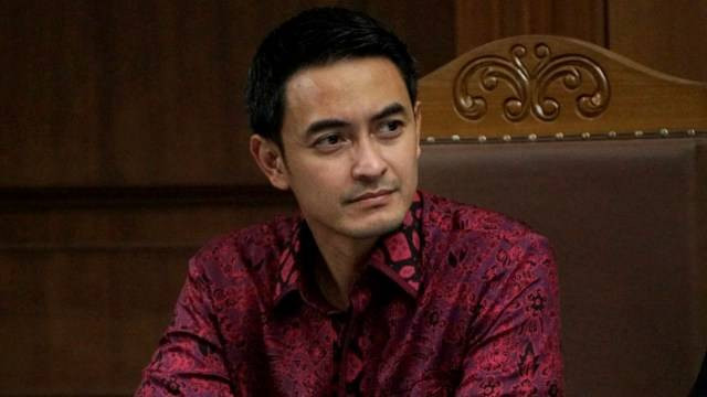 Zumi Zola saat menjalani sidang/Dok Kumparan