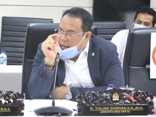 Yulian Gunhar (Anggota Komisi VII DPR RI) Dok. Pribadi.