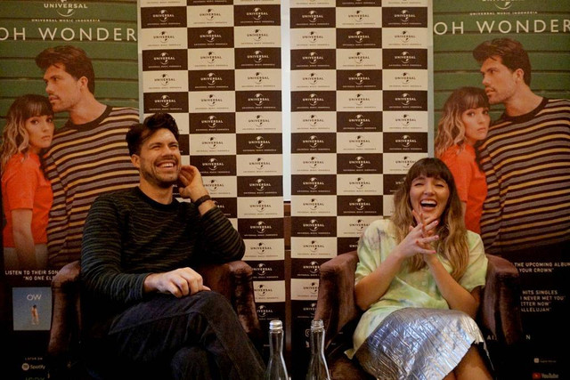 Duo alternatif-pop dari London, Inggris, Oh Wonder. Foto: Fanny Kusumawardhani.kumparan.