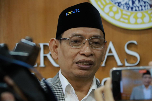 Rektor Universitas Airlangga (Unair), Prof Dr Mohammad Nasih.