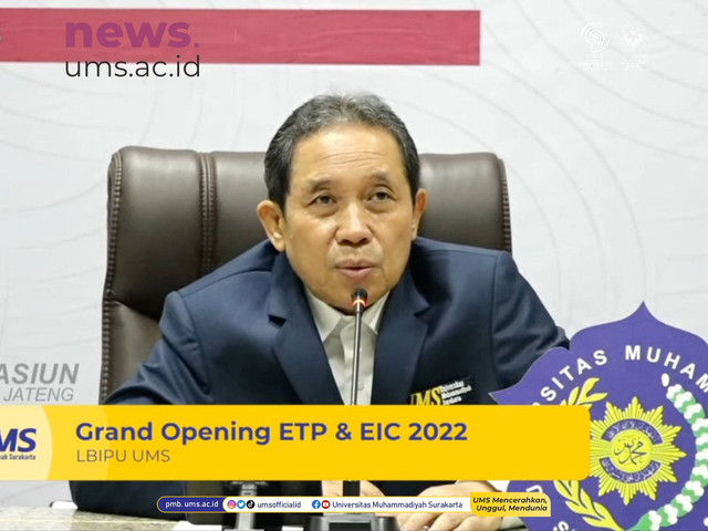 Dr. M. Thoyibi, M.S Kepala Lembaga Bahasa dan Ilmu Pengetahuan Umum (LBIPU) UMS dalam kegaiatan Grand Opening ETP dan EIC tahun 2022. Foto Humas UMS