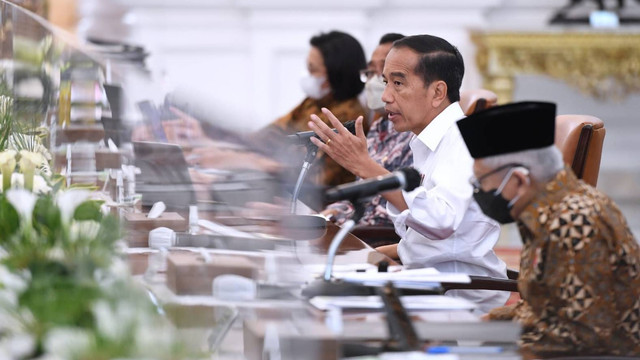 Presiden Jokowi pada Ratas Mengenai Kebijakan Visa on Arrival, Istana Merdeka, Jumat (9/9/2022). Foto: Lukas/Biro Pers Sekretariat Presiden
