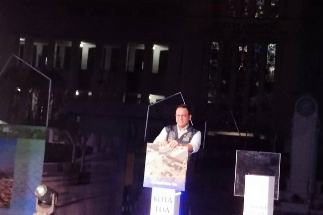 Anies Baswedan saat meresmikan pembukaan kembali kawasan Kota Tua, Sabtu (10/9/2022). Foto: Hedi/kumparan