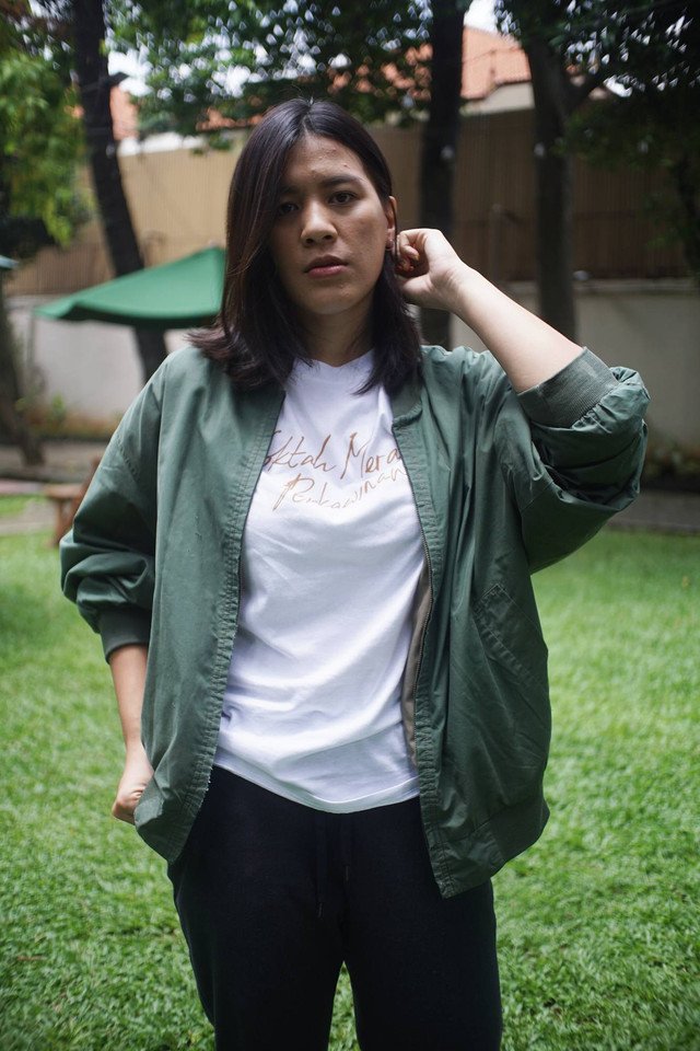 Sutradara film Noktah Merah Perkawinan, Sabrina Rochelle Kalangie saat berkunjung ke kantor kumparan. Foto: Iqbal Firdaus/kumparan