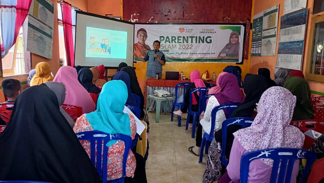 Sebanyak 50 Orang Tua dari Kelurahan Rappokalling, Kecamatan Tallo Kota Makassar  mengikuti pendampingan Parenting Islam.