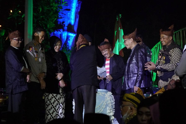 Lestarikan Sumber Air, Perumdam Among Tirto Kota Batu Gelar Mbatu Nabung Banyu