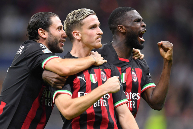 Selebrasi pemain AC Milan usai mencetak gol ke gawang gawang Dinamo Zagreb pada pertandingan Grup E Liga Champions di San Siro, Milan, Italia. Foto: Daniele Mascolo/REUTERS