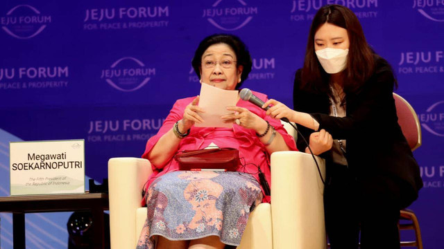 Presiden ke-5 RI Megawati Soekarnoputri dalam pidatonya di Jeju Forum for Peace and Prosperity Tahun 2022, Kamis (15/9/2022). Foto: PDIP