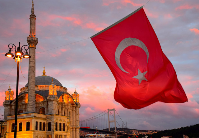 Apakah Ke Turki Perlu Visa? Ini Jawabannya, Foto : Unplash/Meg Jerrard