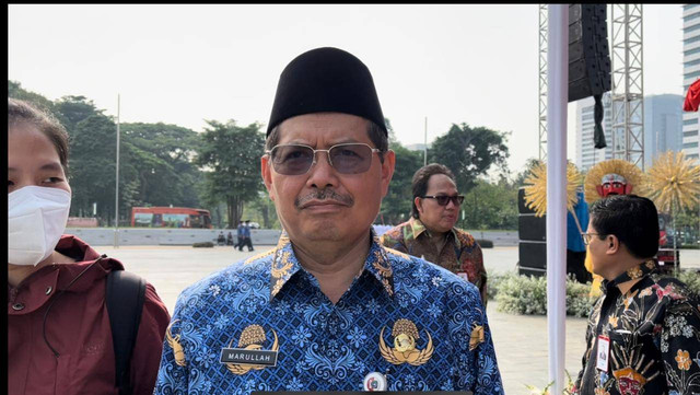 Sekda Provinsi DKI Jakarta Marullah Matali di Plaza Selatan Monas, Senin (19/9/2022). Foto: Haya Syahira/kumparan
