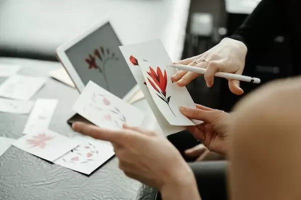Ilustrasi Cara Menggambar Bunga yang Mudah (Foto: Unsplash)