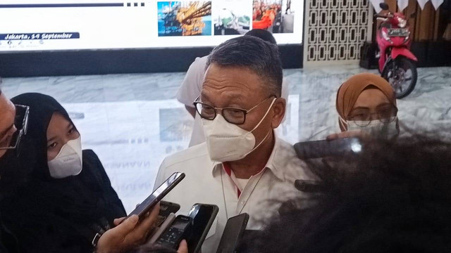 Menteri ESDM, Arifin Tasrif di Kantor Kementerian ESDM, Senin (19/9).  Foto: Ave Airiza Gunanto/kumparan