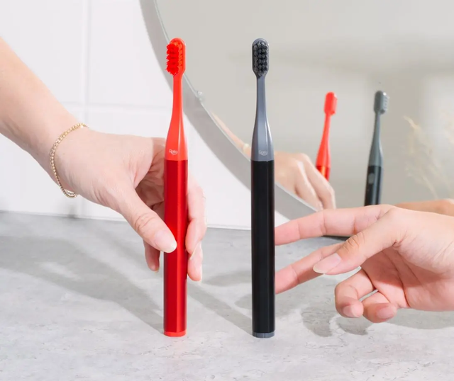 Sikat Gigi Elektrik UBrush dari Rata Indonesia. Foto: Rata Indonesia