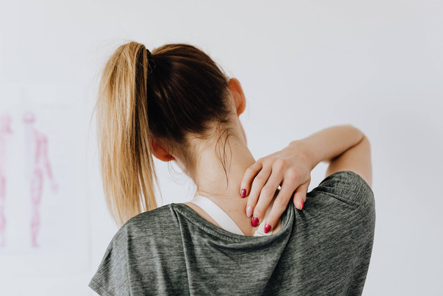 Asam urat adalah penyakit yang ditandai rasa nyeri pada sejumlah sendi. Foto: Pexels.com