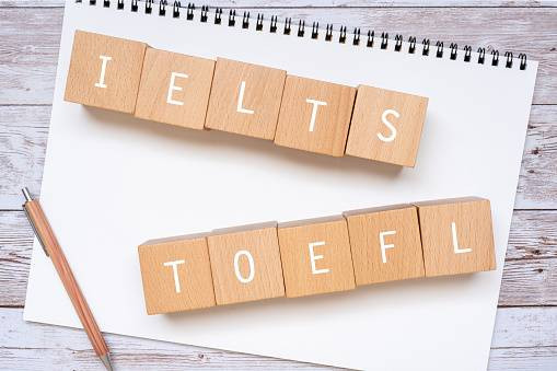 Ilustrasi Perbedaan TOEFL dan IELTS (Foto: Unsplash)