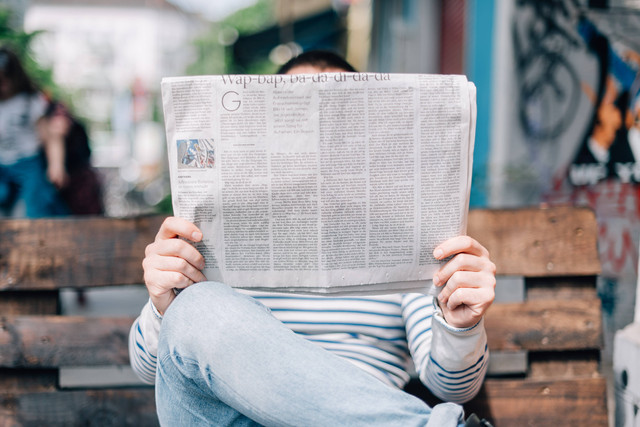 Ilustrasi Contoh Teks Editorial Tentang Pendidikan di Masa Pandemi dan Strukturnya (Foto: Roman Kraft | Unsplash.com)