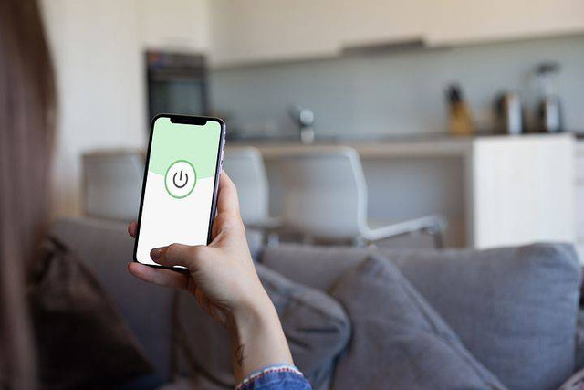 Ilustrasi mengecek kecepatan internet di HP melalui aplikasi. Foto: Unsplash