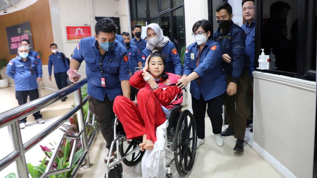 Kejagung tahan 'wanita emas' alias Hasnaeni selalu Direktur Utama PT Misi Mulia Metrical terkait korupsi penyelewengan dana PT Waskita Beton Precast, Tbk, Kamis (22/9/2022). Foto: Kejagung