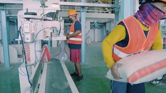 Bulog Bangun MRMP Serap Hasil Petani Lokal di Sragen | kumparan.com