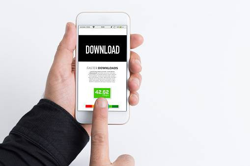 Ilustrasi mempraktikkan cara memperbesar ukuran PDF menjadi 1 MB. Foto: Unsplash.com