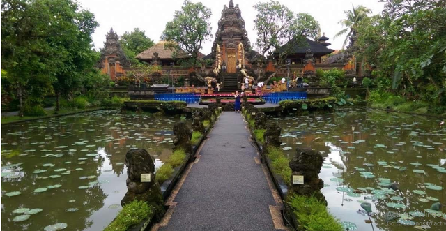 6 Pilihan Tempat Wisata di Gianyar yang Wajib Dikunjungi, google street view. Saraswati temple gianyar