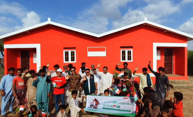 Terimakasih masyarakat Indonesia bersama Dompet Dhuafa kini telah menghadirkan rumah bagi penyintas banjir Pakistan di Chuhar Jamali, Sindh. (Sabtu, 24 September 2022)