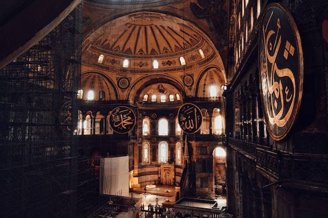 Ilustrasi buan Rabiul Awal. Foto: unsplash.com/abdullahoguk