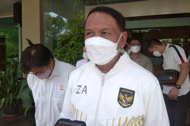 Menteri Pemuda dan Olahraga (Menpora) Zainudin Amali usai memberikan mata kuliah di Fakultas Ilmu Keolahragaan (FIK) Unnes Semarang, Senin (26/9). Foto: Intan Alliva/kumparan
