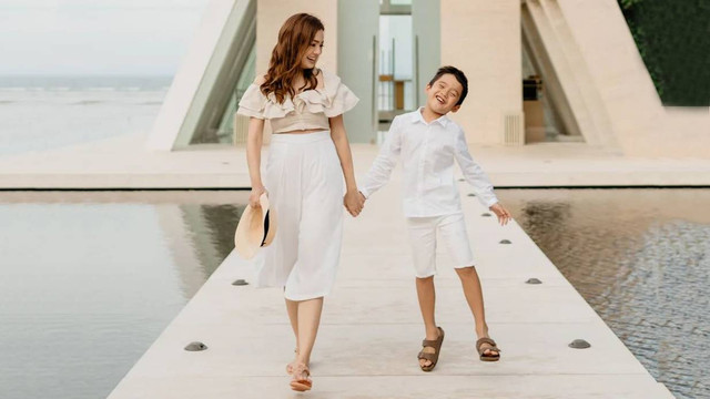 Maya Septha dan anaknya. Foto: @mayaseptha7