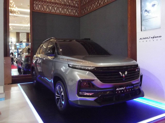 Eksterior Wuling Almaz Hybrid. Foto: Rizki Fajar Novanto/kumparan