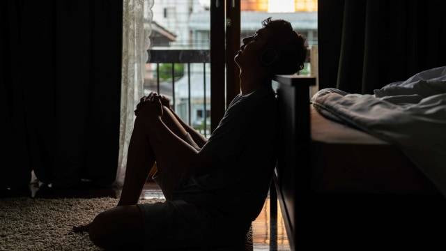 Ilustrasi karakter cowok Cancer dalam hubungan percintaan. Foto: Shutterstock