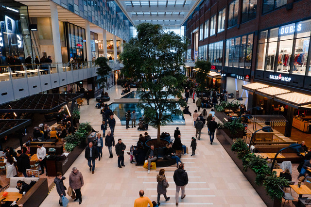 Mall di Pluit untuk Rekreasi Akhir Pekan/Foto hanya ilustrasi. Sumber: Unsplash/Kleomenis Spyroglou