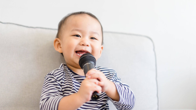 Ilustrasi bayi menyanyi. Foto: MIA Studio/Shutterstock