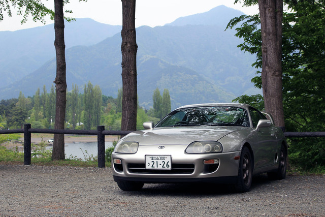 Ilustrasi harga mobil Supra Mk4. Foto: Unsplash