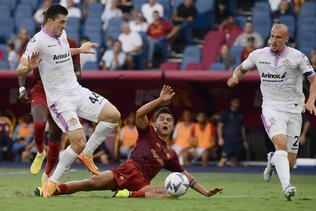 AS Roma vs Cremonese. Foto: Filippo MONTEFORTE / AFP