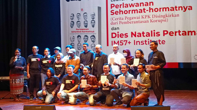 Dies natalis pertama IM57+ dan peluncuran buku atu catatan eks pegawai KPK, Perlawanan Seharian, di TIM, Jakarta Pusat, Jumat (30/9). Foto: Hedi/kumparan