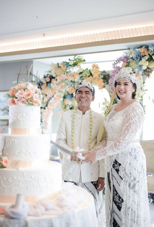 Suasana pernikahan Catherine Wilson dengan Idham Mase. Foto: Dok. Istimewa
