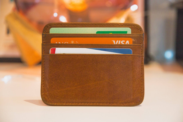 Ilustrasi Penulisan Kata Debet atau Debit yang Benar dalam Bahasa Indonesia (Foto: Stephen Phillips Hostreviews.co.uk | Unsplash.com)