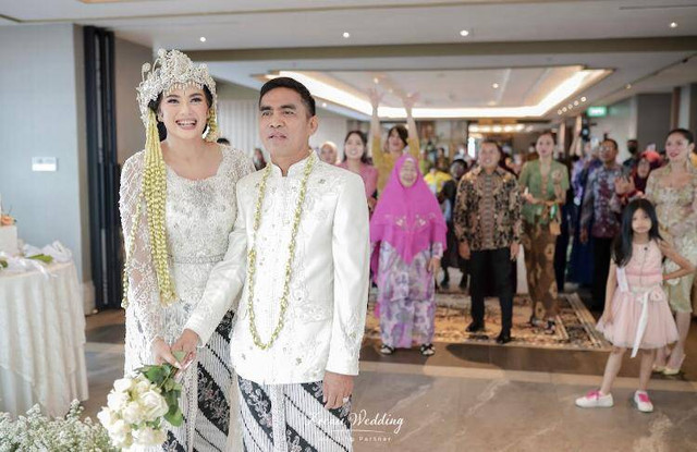 Suasana pernikahan Catherine Wilson dengan Idham Mase. Foto: Dok. Istimewa