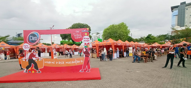 100 UMKM Kuliner Nusantara Manjakan Lidah Warga Surabaya