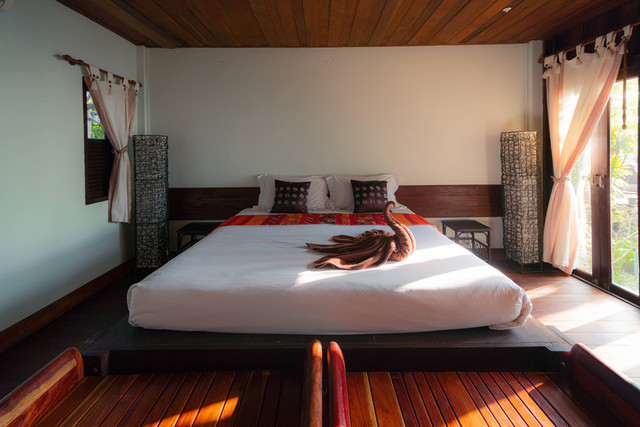 Rekomendasi Hotel Dekat Taman Safari Cisarua, Foto Hanya Ilustrasi: Unsplash/Alexander Kaunas