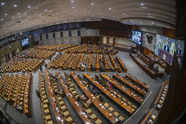        Suasana rapat Paripurna DPR Ke-8 Masa Persidangan I Tahun Sidang 2022-2023 di Kompleks Parlemen, Senayan, Jakarta, Selasa (4/10/2022). Foto: Galih Pradipta/ANTARA FOTO
