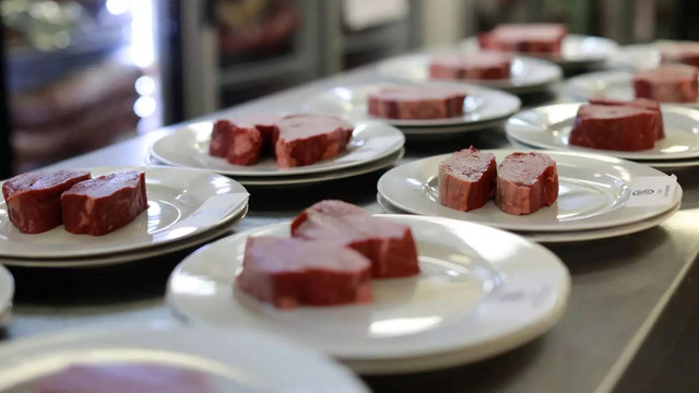 Wagyu Jepang dinobatkan sebagai steak terbaik di dunia pada ajang World Steak Challenge, Rabu (28/9/2022). Foto: WORLD STEAK CHALLENGE 2022