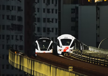 Ilustrasi Apa Itu LRT?, Foto: Unsplash/Hendri Sabri 