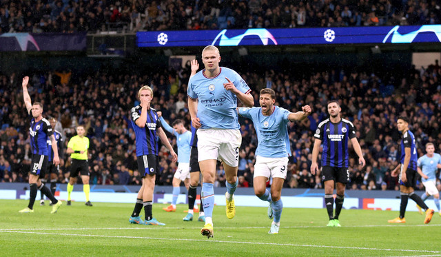 Pemain Manchester City Erling Braut Haaland merayakan mencetak gol kedua mereka saat pertandingan Liga Champions di Etihad Stadium, Manchester, Inggris. Foto: Lee Smith/Reuters