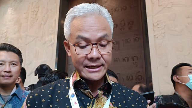 Gubernur Jawa Tengah sekaligus Kader PDIP Ganjar Pranowo usai menghadiri acara Percepatan Realisasi Belanja Produk Dalam Negeri oleh Kementerian Lembaga, Pemerintah Daerah dan BUMN, Bali Nusa Dua Convention Center (BNCC), Kabupaten Badung, Bali. Foto: Denita br Matondang/kumparan