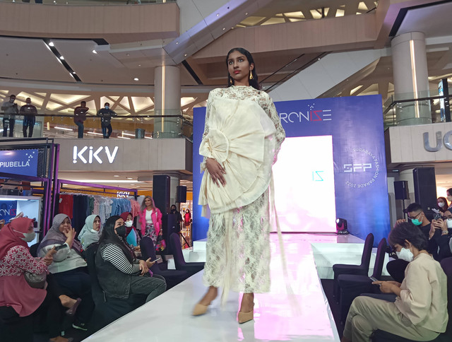 Busana dari Glads Collection yang tampil di panggung SFP 2022. Foto-foto: Masruroh/Basra