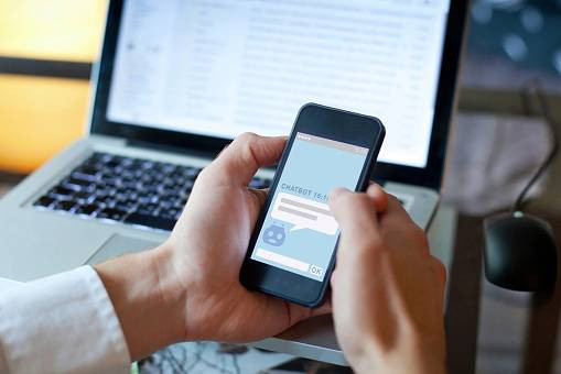 Ilustrasi membuat Sound of Text pria. Foto: Unsplash.com